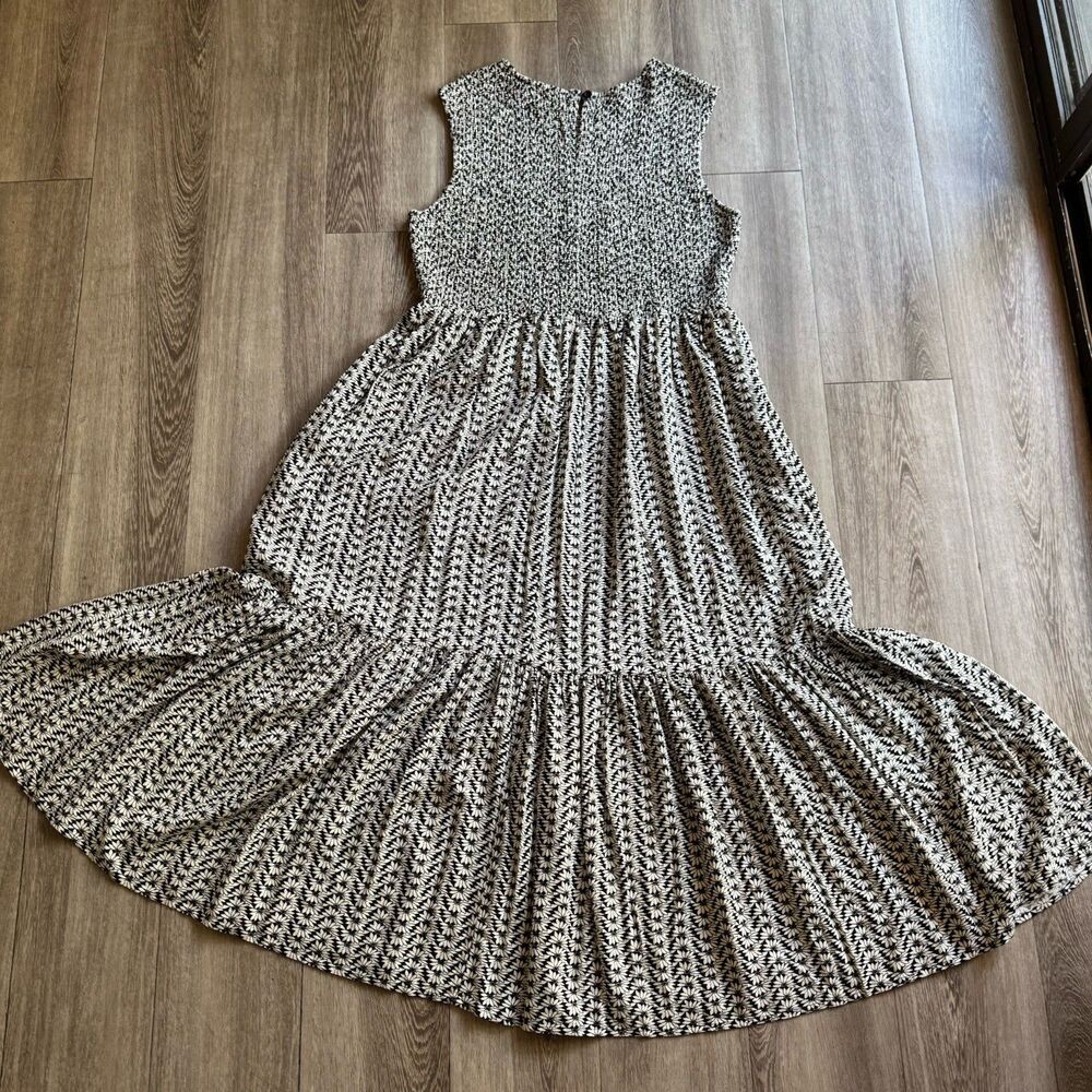 Treasure & Bond Boho Smocked Stretch Sz L Midi Dress Coastal Cottagecore Modest - Picture 7 of 16